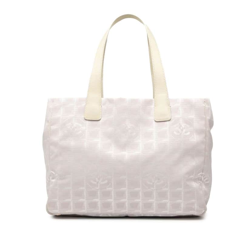 Chanel New Travel Line Nylon Tote Pink Good condition - Front View