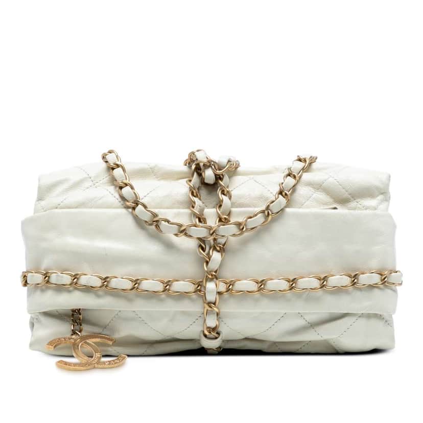 Chanel Quilted Calfskin Midnight Swim Baluchon Bag White Leather Good condition - Front View