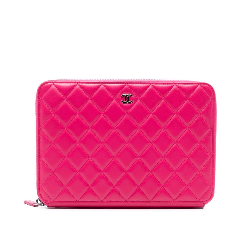 Chanel Large Quilted Lambskin Zip Around Organizer Clutch Pink Leather Good condition - Front View