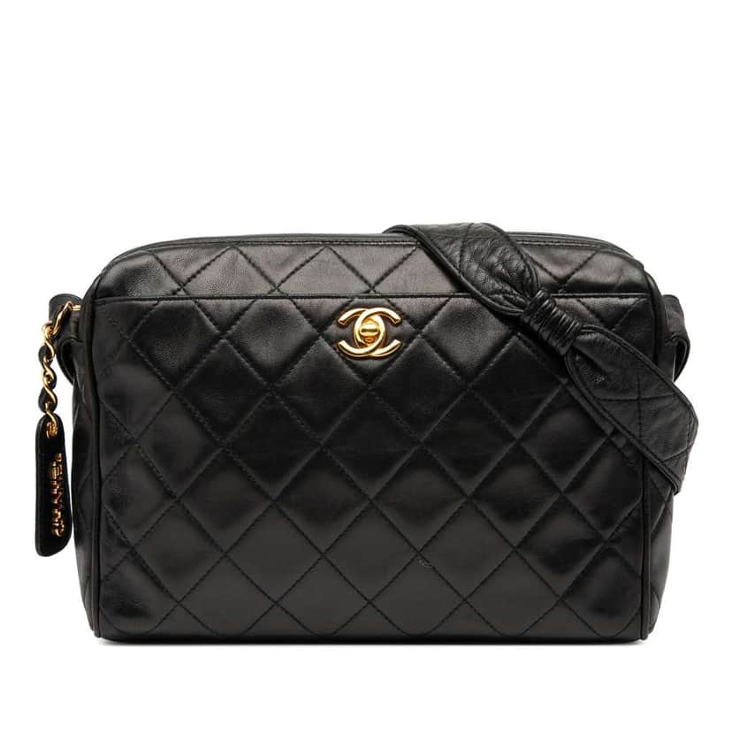 Chanel CC Quilted Lambskin Camera Bag Black Leather Good condition - Front View