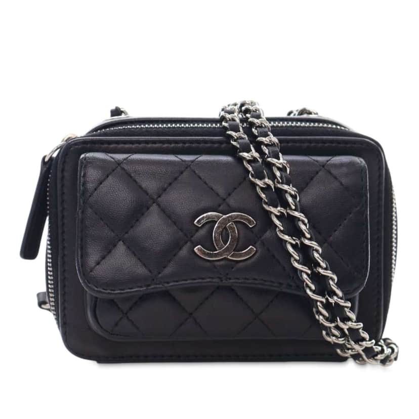 Chanel Mini CC Quilted Calfskin Pocket Box Camera Bag Black Leather Good condition - Front View