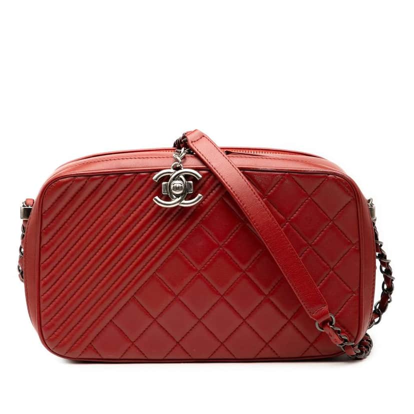 Chanel Medium Quilted Lambskin Coco Boy Camera Bag Red Leather Very good condition - Front View