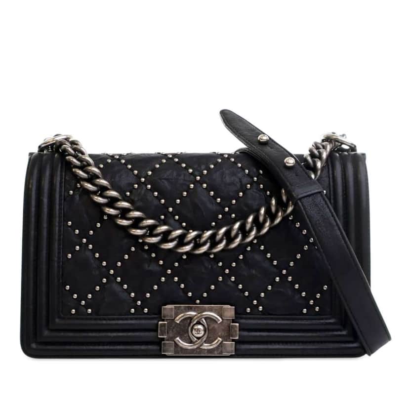 Chanel Old Medium Quilted Crumpled Calfskin Studded Boy Flap Black Leather Good condition - Front View