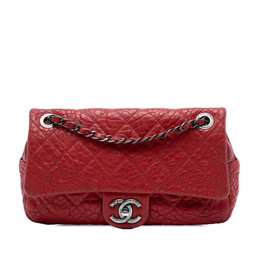 Chanel Small Quilted Distressed Calfskin Easy Flap Red Leather Good condition - Front View