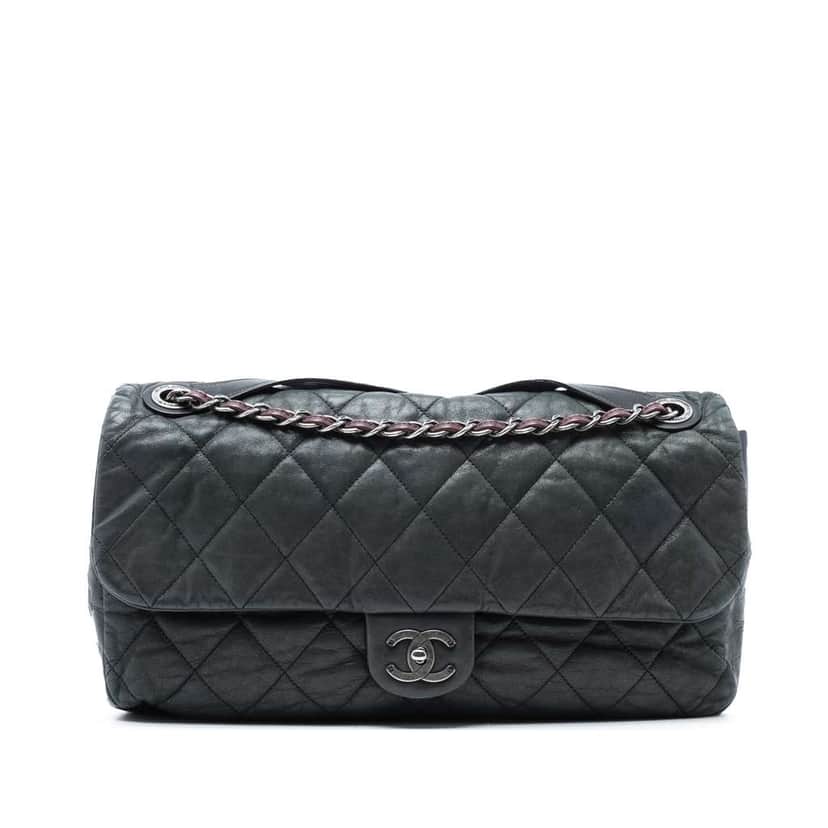 Chanel Jumbo Iridescent Calfskin In The Mix Flap Green Leather Good condition - Front View