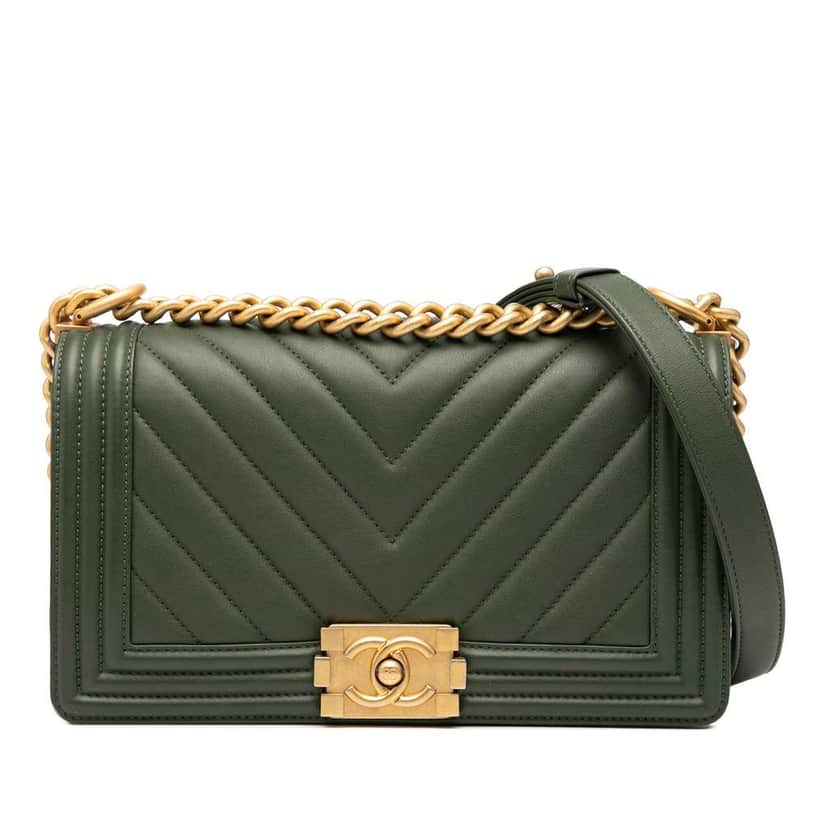 Chanel Old Medium Chevron Lambskin Boy Flap Green Leather Good condition - Front View