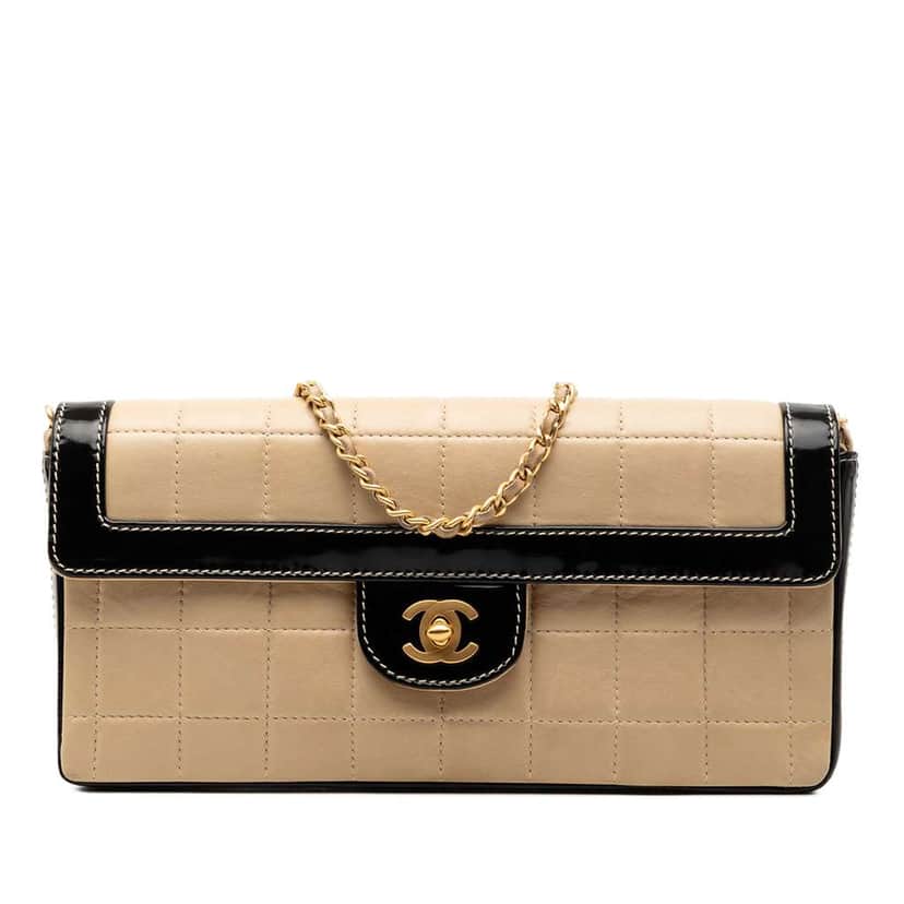 Chanel CC Chocolate Bar Lambskin and Patent East West Flap Brown Leather Good condition - Front View