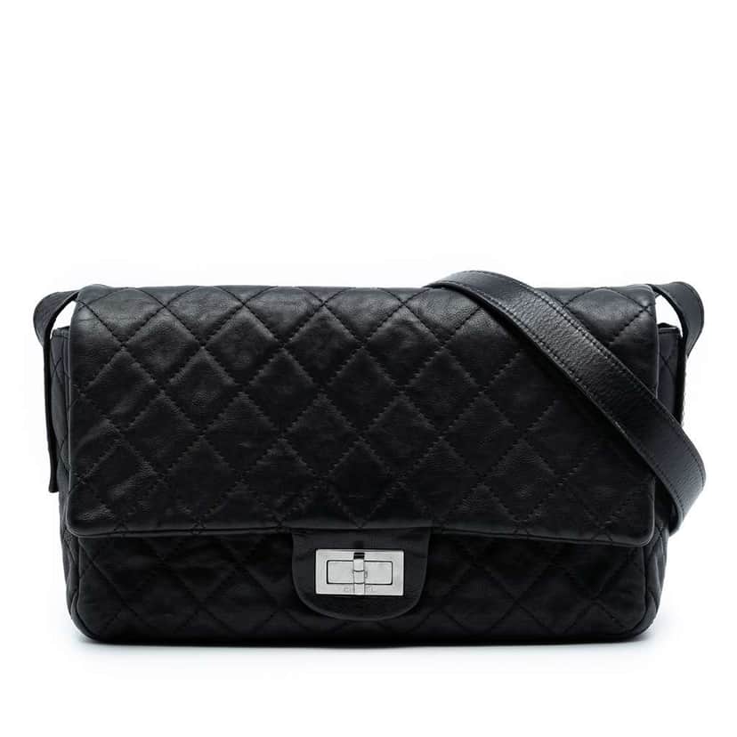 Chanel Quilted Calfskin Reissue 2.55 Easy Messenger Flap Black Leather Good condition - Front View