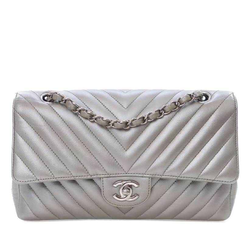 Chanel Medium Classic Chevron Caviar Double Flap Silver Leather Good condition - Front View