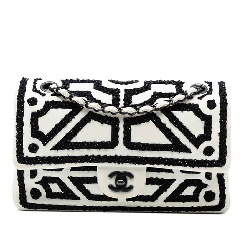 Chanel Medium Embroidered Lambskin Garden of Versailles Double Flap White Leather Good condition - Front View