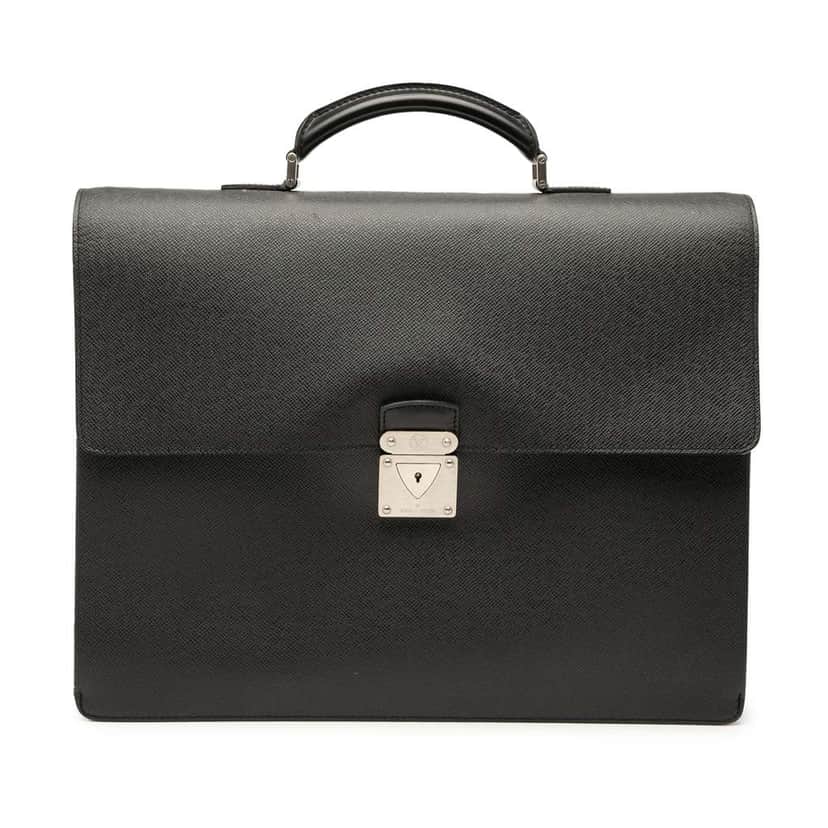 Louis Vuitton Taiga Robusto 1 Black Leather Good condition - Front View