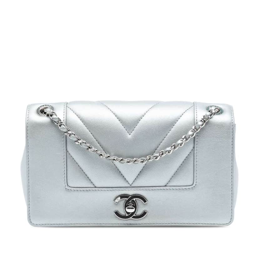 Chanel Mini Quilted Chevron Sheepskin Mademoiselle Vintage Flap Silver Leather Good condition - Front View