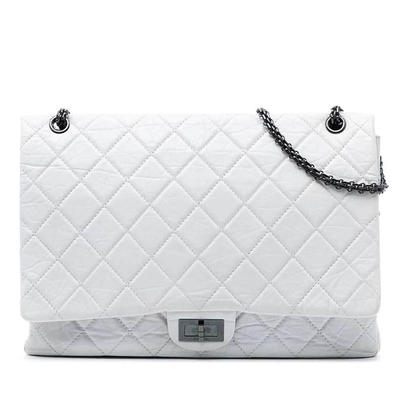 Chanel Maxi Quilted Aged Calfskin Reissue 2.55 Single Flap White Leather Good condition - Front View