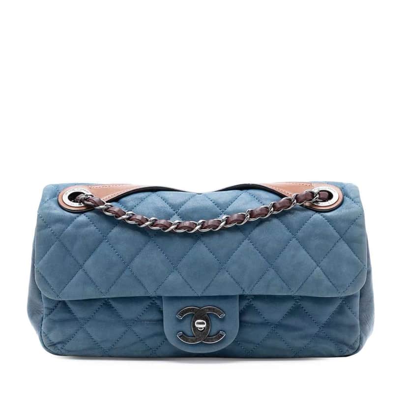 Chanel Medium Iridescent Calfskin In The Mix Flap Blue Leather Good condition - Front View