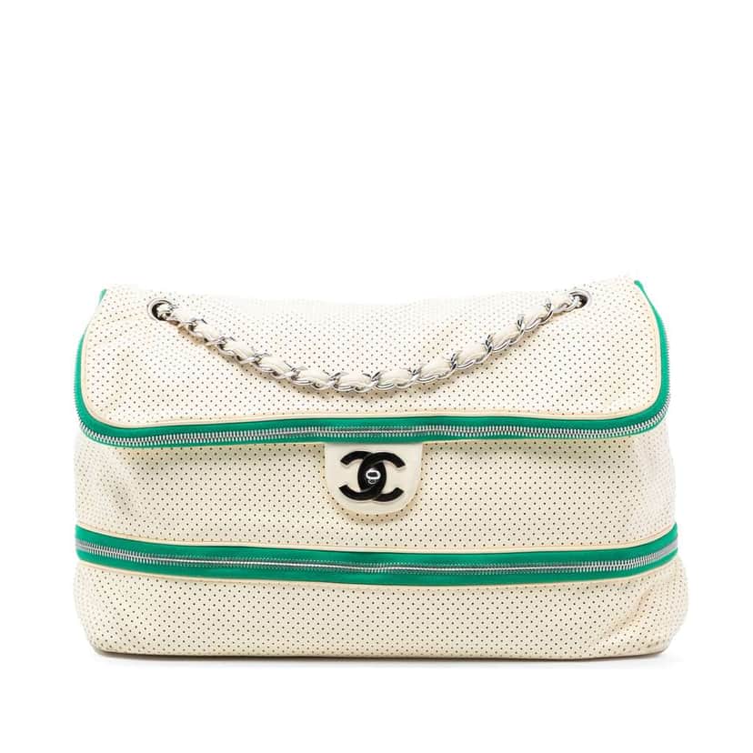 Chanel Perforated Calfskin Expandable Shoulder Bag White Leather Very good condition - Front View