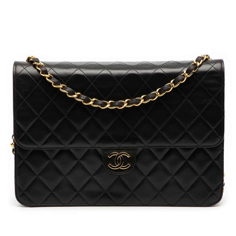 Chanel Medium CC Quilted Lambskin Single Flap Black Leather Good condition - Front View