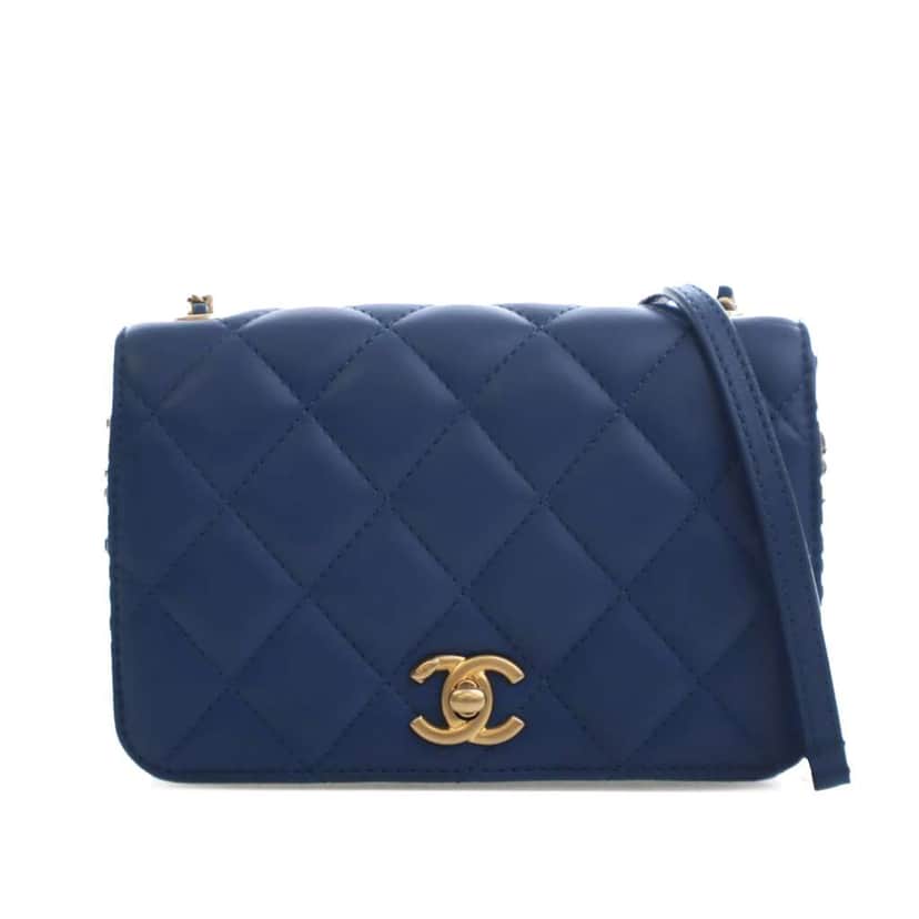 Chanel Small Quilted Calfskin Everyday Chic Flap Blue Leather Good condition - Front View