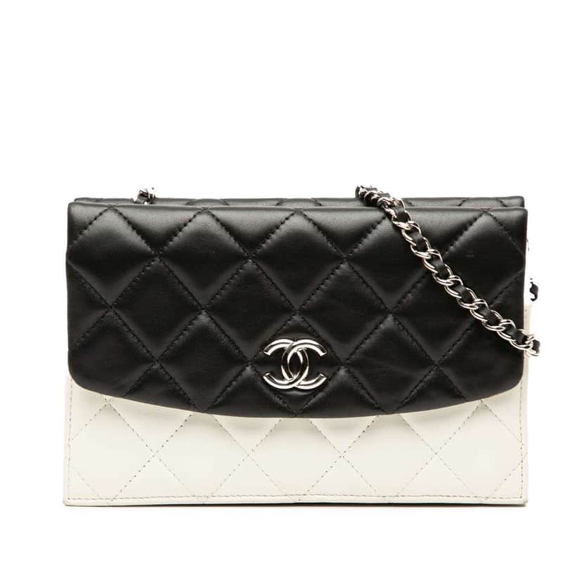Chanel CC Bicolor Quilted Lambskin Double Sided Wallet on Chain White Leather Very good condition - Front View