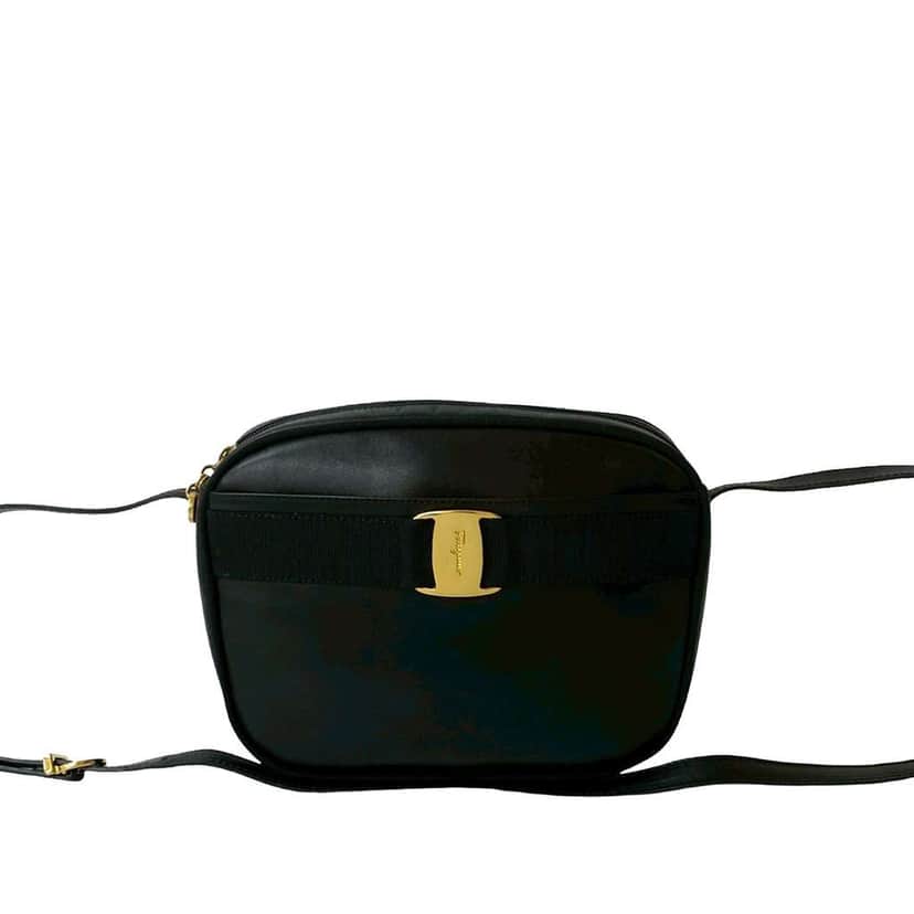 Salvatore Ferragamo Leather Vara Crossbody Black Leather Good condition - Front View