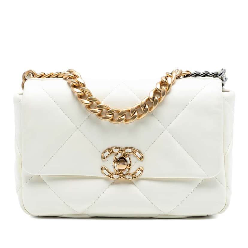 Chanel Medium Lambskin 19 Flap White Leather Very good condition - Front View