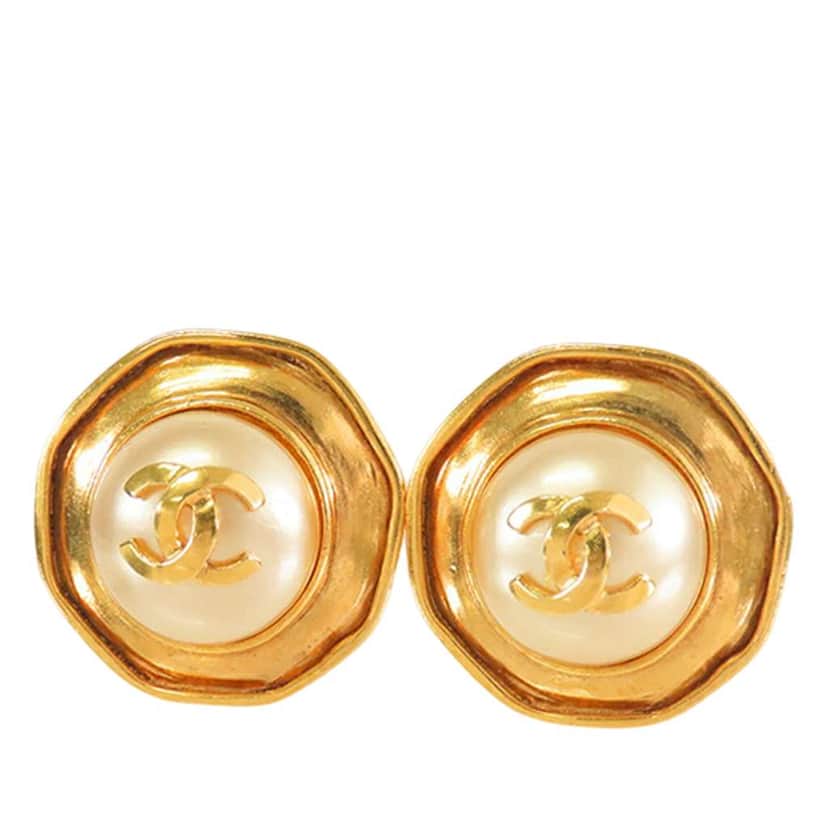 Chanel CC Gold Plated Faux Pearl Octagon Clip on Earrings Gold Metal Good condition - Front View