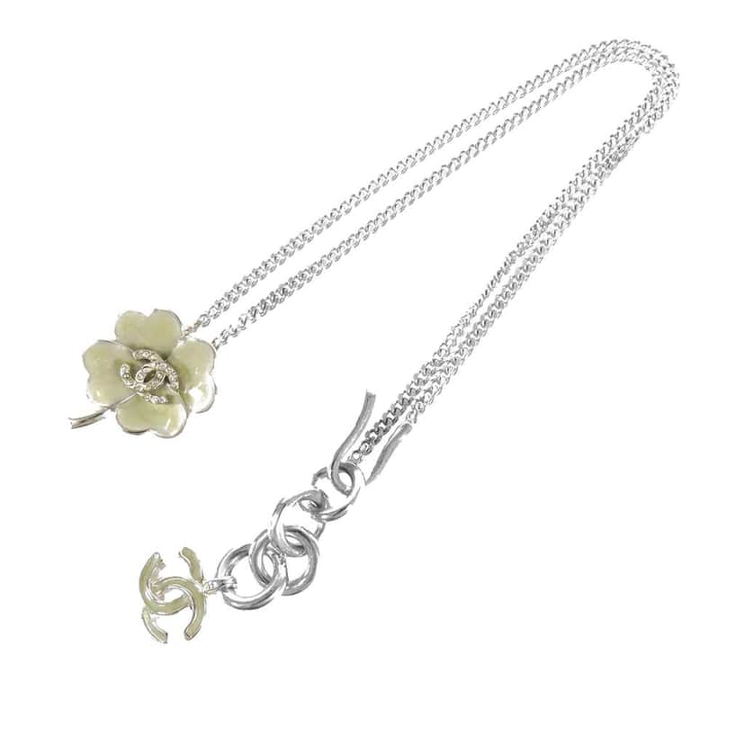 Chanel CC Silver Plated Crystal Clover Pendant Necklace Silver Metal Good condition - Front View