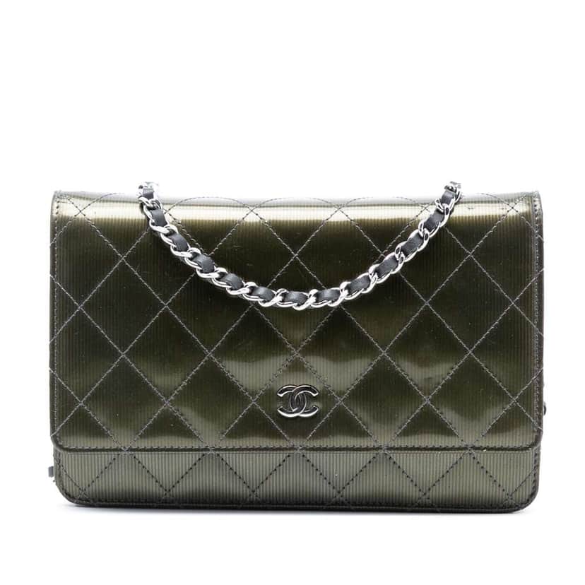 Chanel CC Quilted Metallic Patent Striped Wallet on Chain Green Leather Good condition - Front View