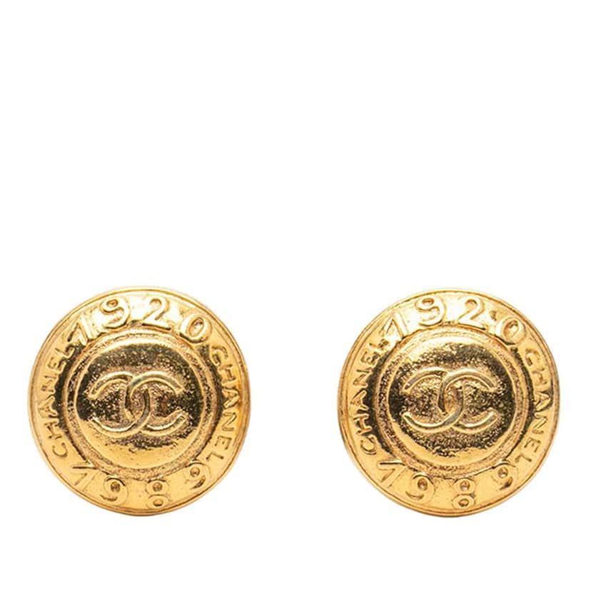 Chanel CC Gold Plated Round Clip On Earrings Gold Metal Very good condition - Front View