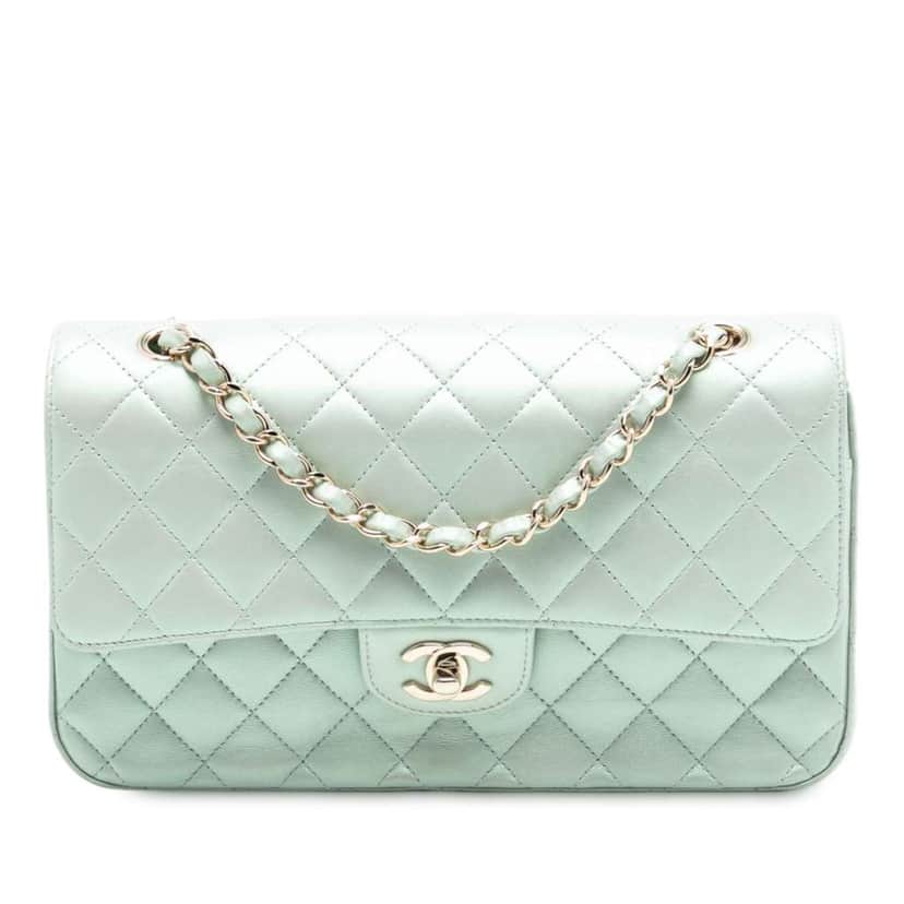 Chanel Medium Classic Iridescent Lambskin Double Flap Green Leather Good condition - Front View