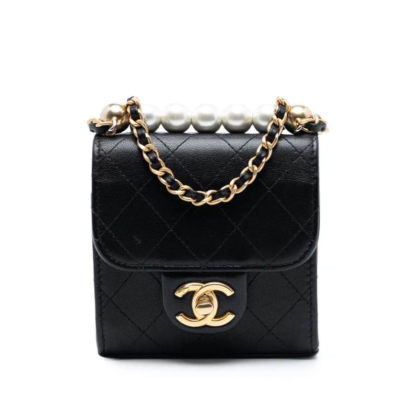 Chanel Mini Goatskin Chic Pearls Clutch On Chain Black Leather Very good condition - Front View