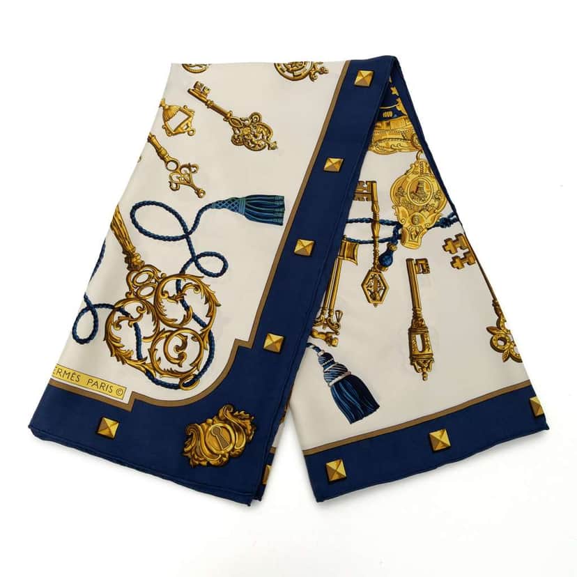 Hermès Les Cles Silk Scarf 90 White Silk Good condition - Front View
