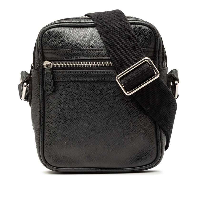 Louis Vuitton Taiga Dimitri Black Leather Good condition - Front View