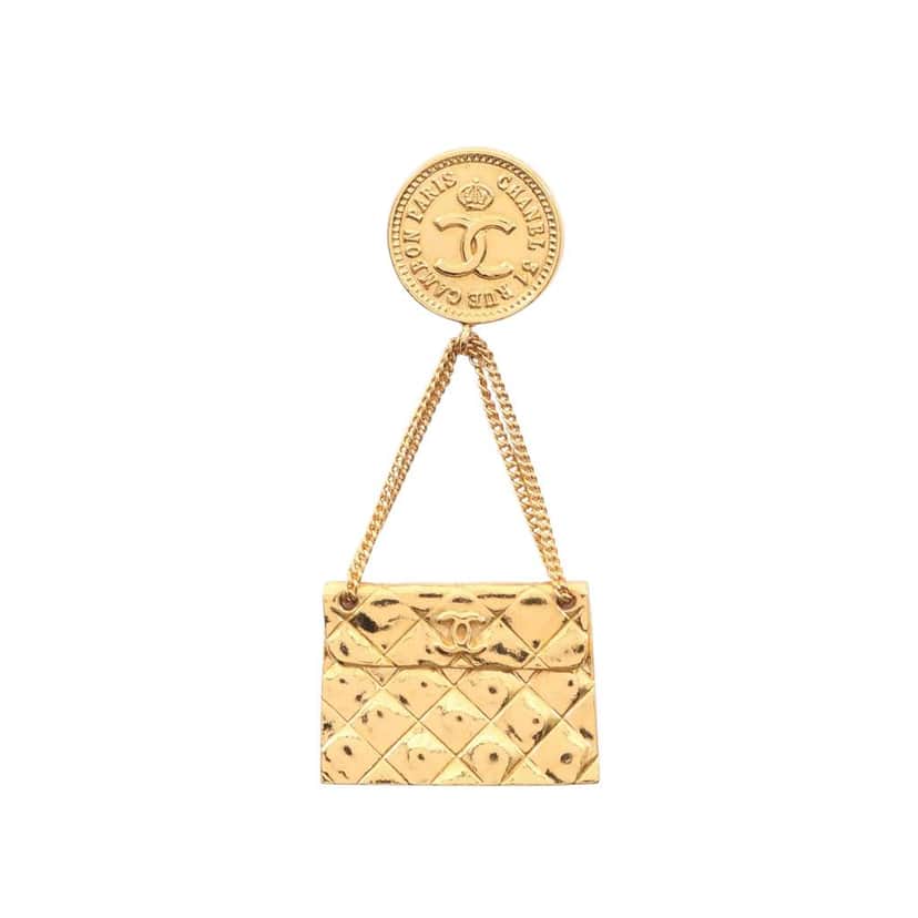 Chanel CC Gold Plated Quilted Flap Bag Medallion Brooch Gold Metal Good condition - Front View