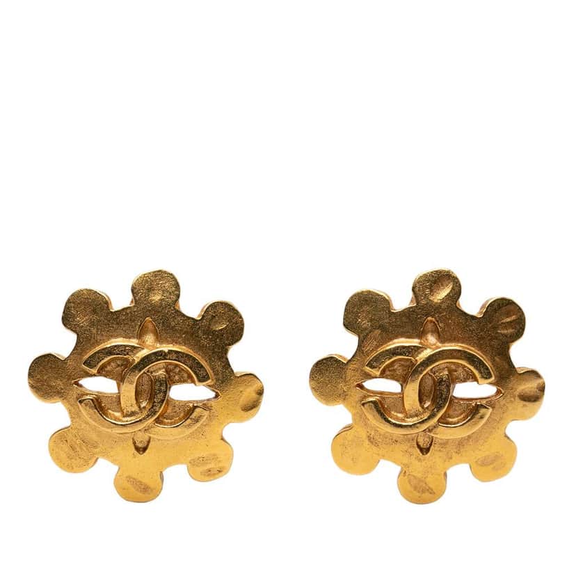 Chanel CC Gold Plated Flower Clip On Earrings Gold Metal Very good condition - Front View