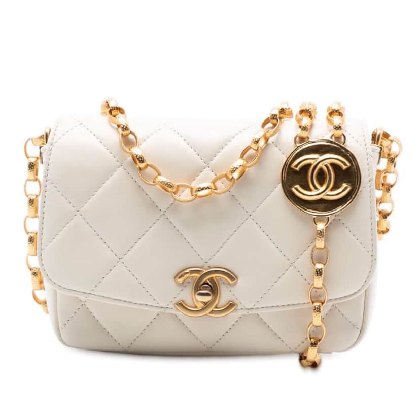 Chanel Small Quilted Lambskin CC Coin Flap White Leather Good condition - Front View