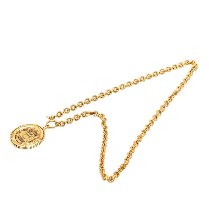 Chanel Gold Plated 31 Rue Cambon Coin Pendant  Necklace Gold Metal Good condition - Front View