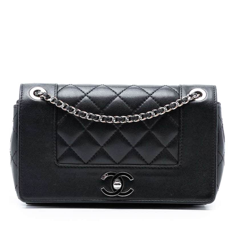 Chanel Small Lambskin Mademoiselle Flap Black Leather Good condition - Front View