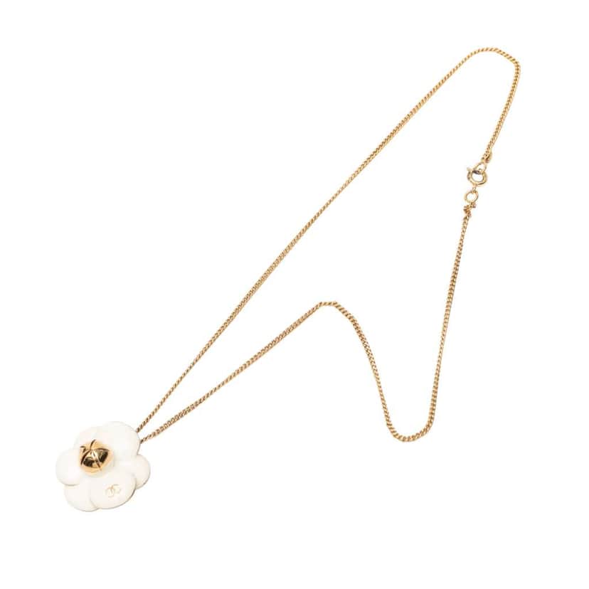 Chanel CC Gold Plated Enamel Camellia Pendant Necklace Gold Metal Good condition - Front View