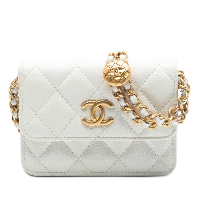 Chanel CC Quilted Caviar Medallion Charm Clutch With Chain White Leather Very good condition - Front View