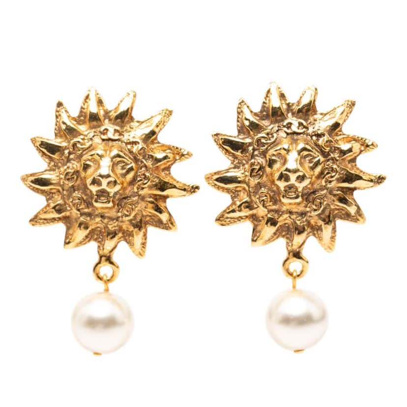 Chanel CC Gold Plated Faux Pearl Lion Head Drop Clip On Earrings Gold Metal Very good condition - Front View