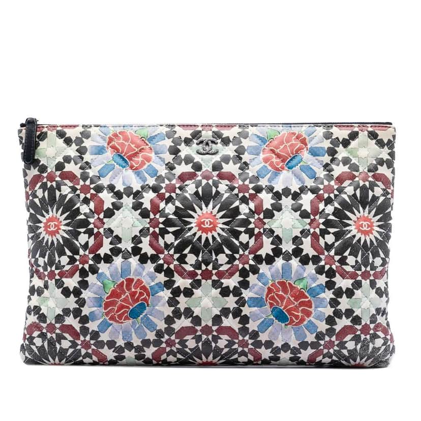 Chanel Paris Dubai Large Printed Lambskin Cosmetic Case MultiColor Leather Good condition - Front View