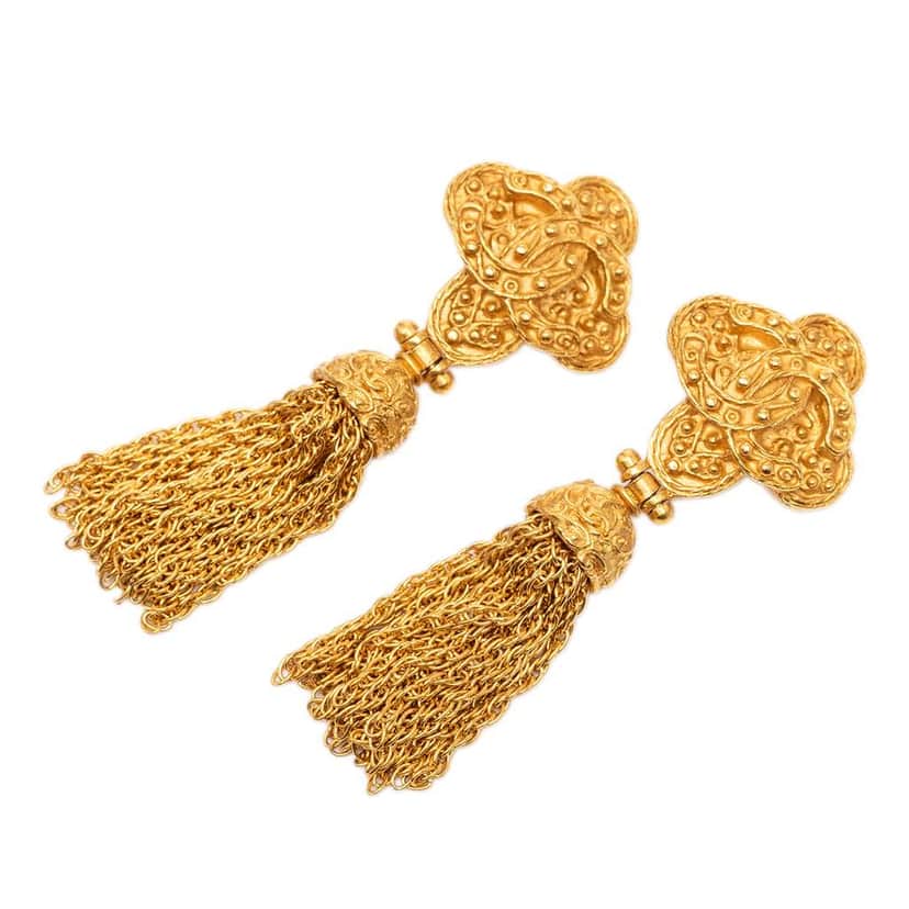Chanel Gold Plated CC Tassel Fringe Dangle Clip On Earrings Gold Metal Good condition - Front View