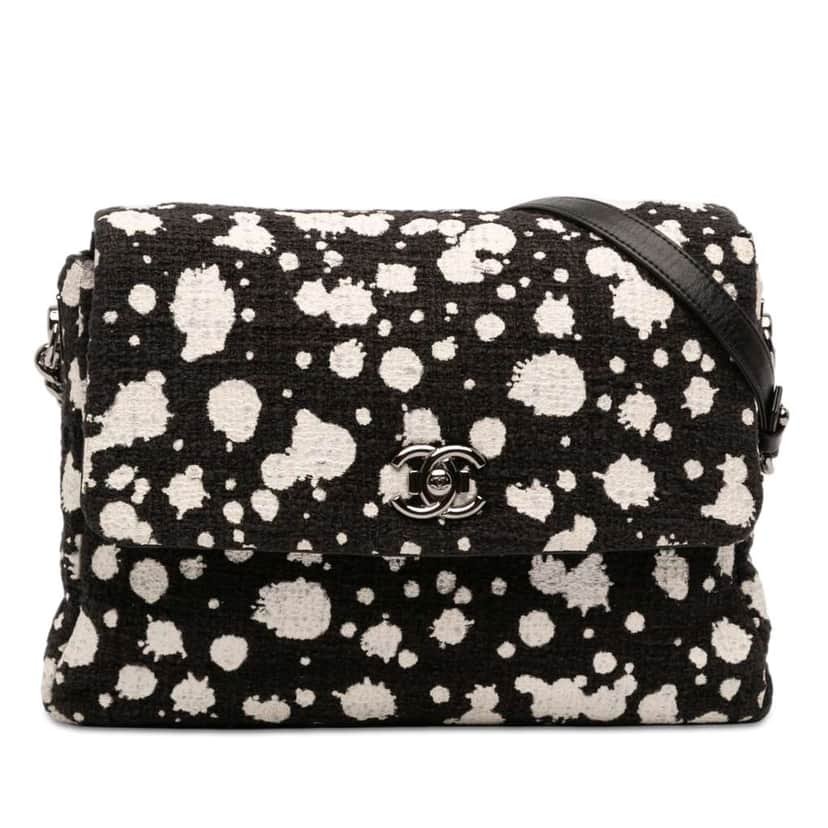 Chanel CC Tweed Paint Splatter Flap Black Tweed Very good condition - Front View