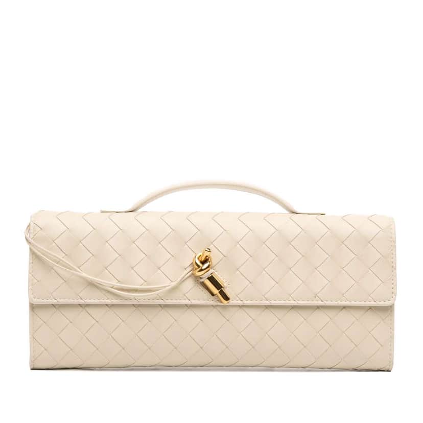 Bottega Veneta Lambskin Intrecciato Andiamo Clutch White Leather Very good condition - Front View
