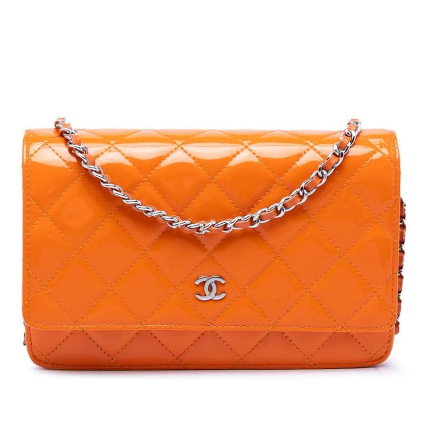Chanel CC Quilted Patent Wallet on Chain Orange Leather Very good condition - Front View