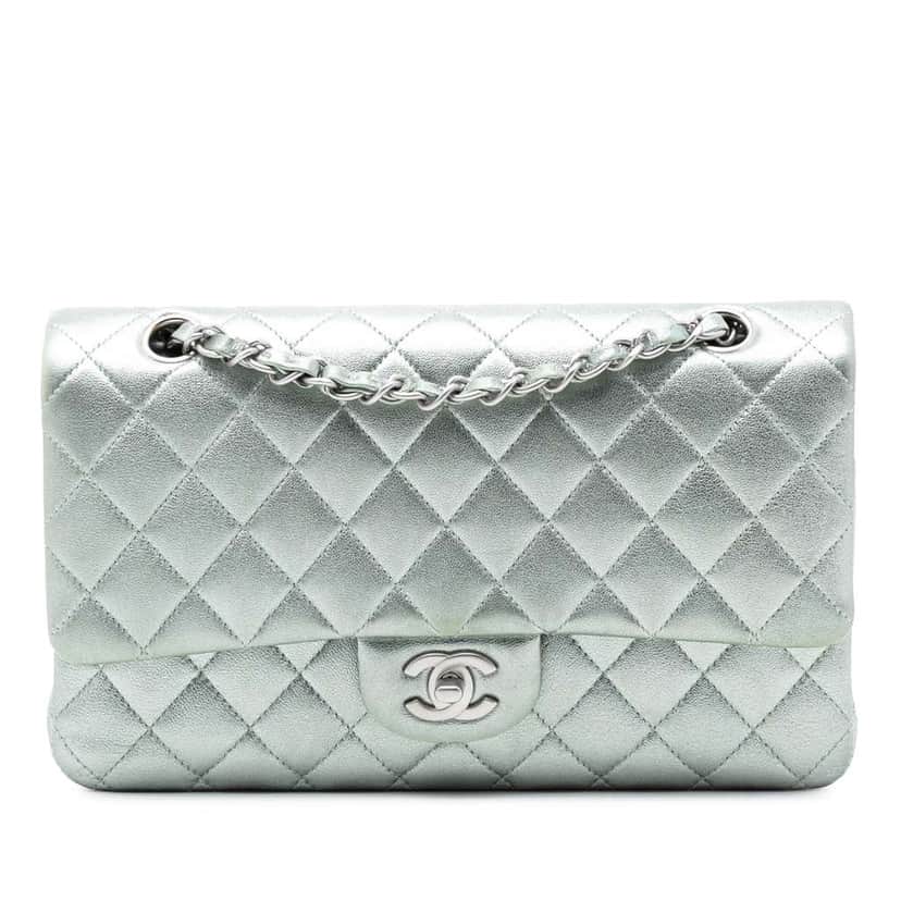 Chanel Medium Classic Metallic Lambskin Double Flap Green Leather Very good condition - Front View
