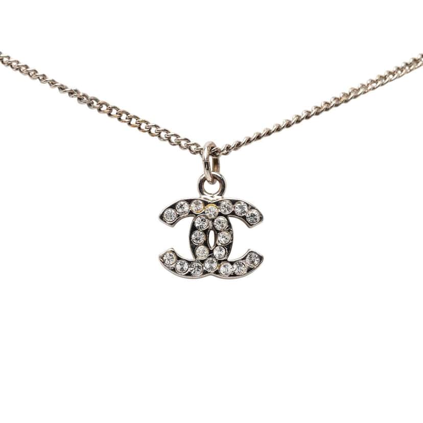 Chanel Silver Plated CC Rhinestone Pendant Necklace Silver Metal Good condition - Front View