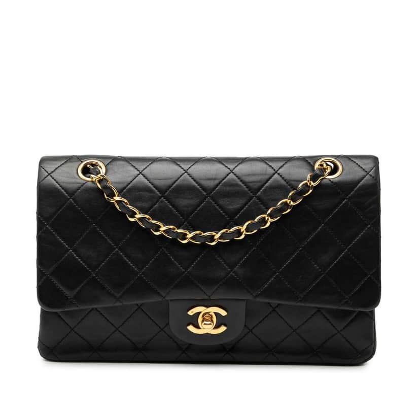 Chanel Medium Classic Lambskin Double Flap Black Leather Good condition - Front View