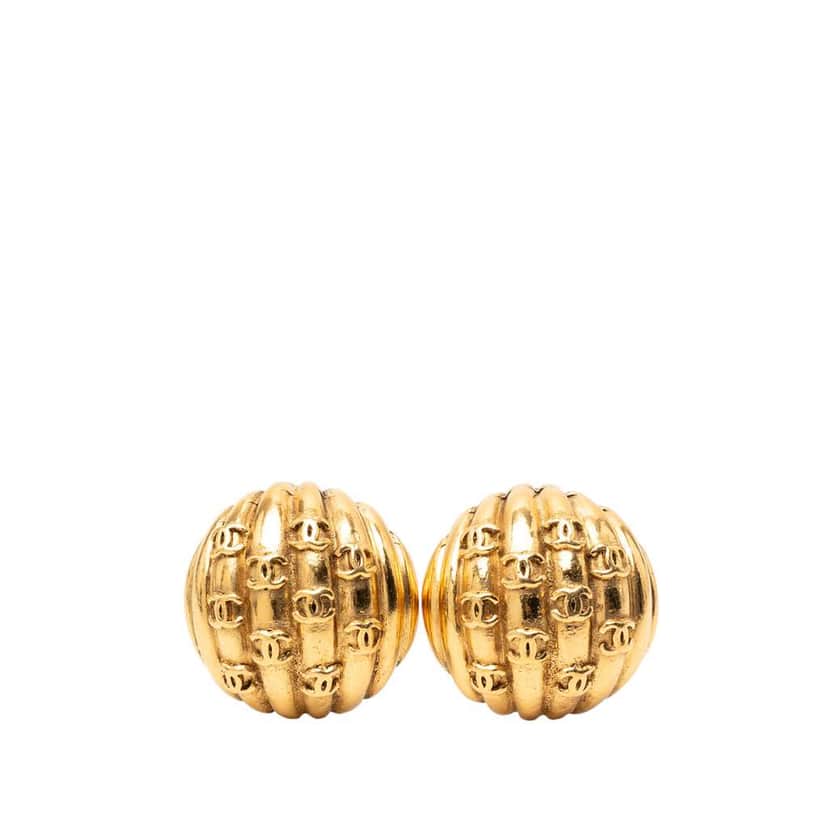 Chanel Gold Plated Rows of CC Round Clip On Earrings Gold Metal Very good condition - Front View