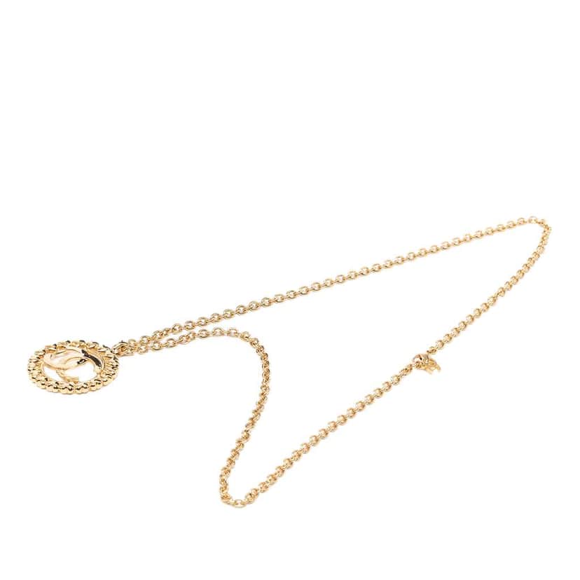 Chanel Gold Plated CC Medallion Heart Pendant Necklace Gold Metal Very good condition - Front View